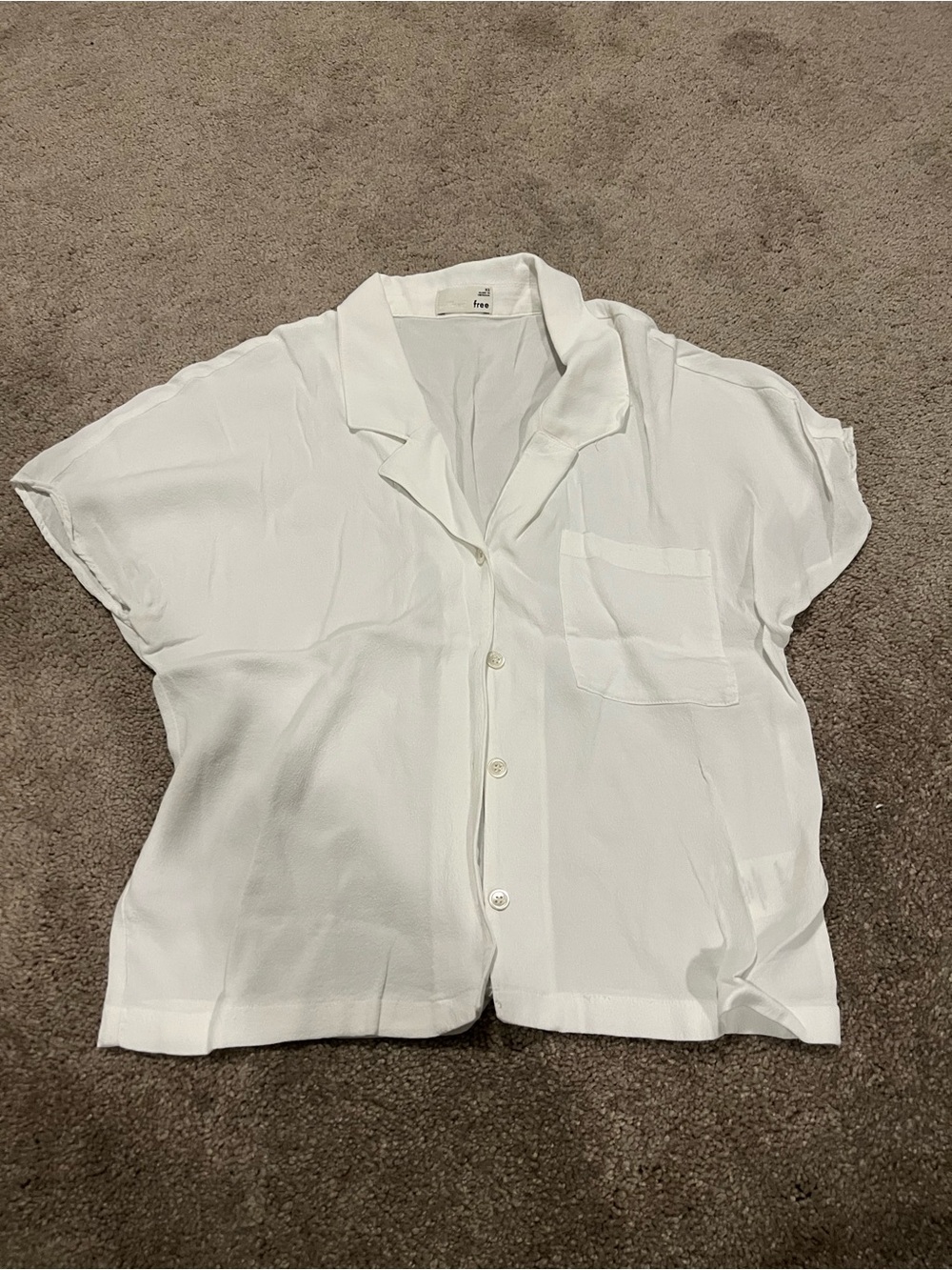 Aritzia Wilfred Free White Short-Sleeve Camp Collar Shirt